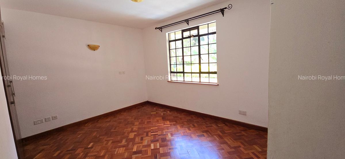 4 Bed Townhouse with En Suite at Chalbi Drive - 11
