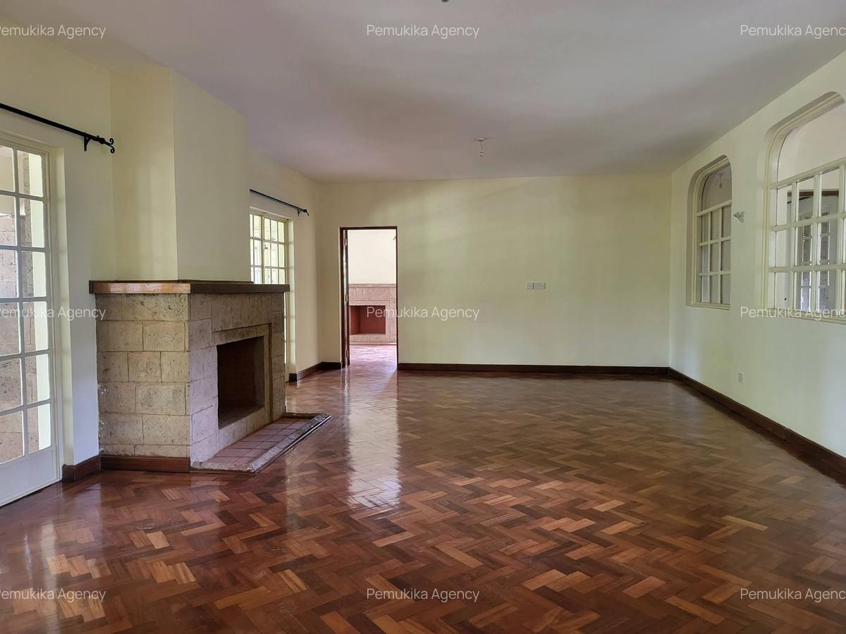 5 Bed Townhouse with En Suite in Rosslyn - 19