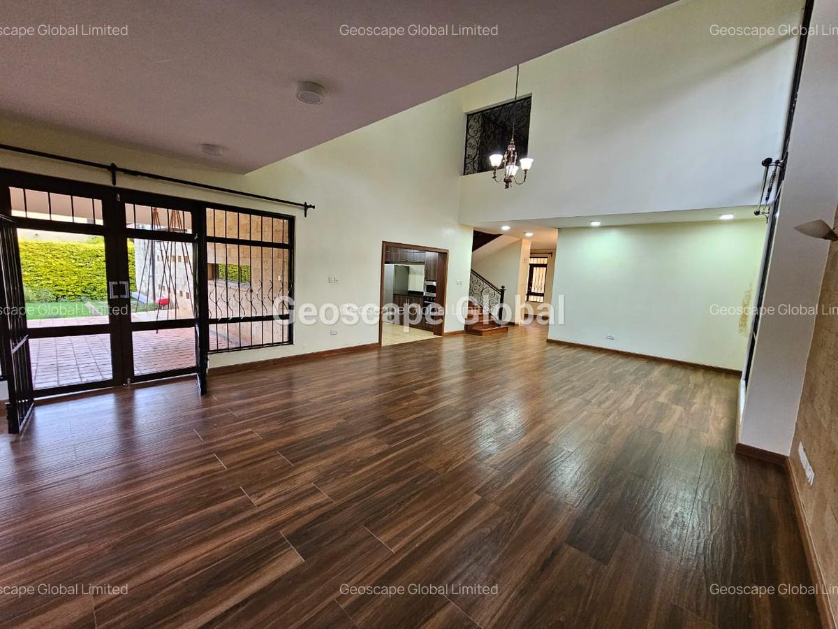 4 Bed House with En Suite in Runda - 18