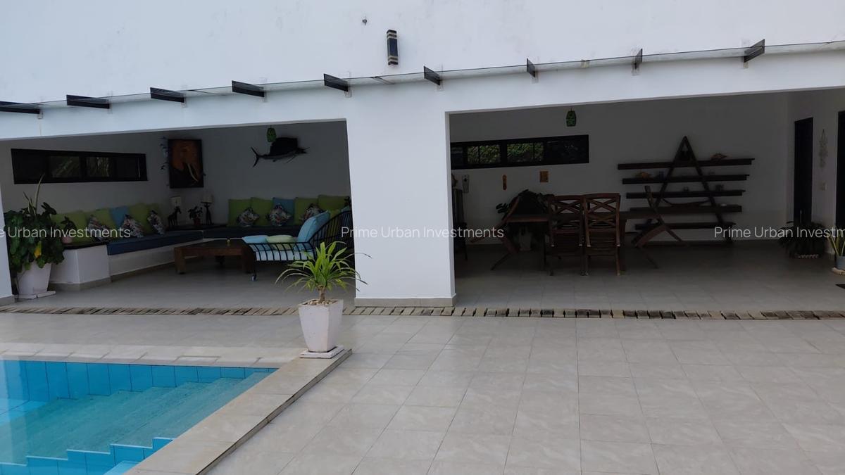 4 Bed House with En Suite in Watamu - 9