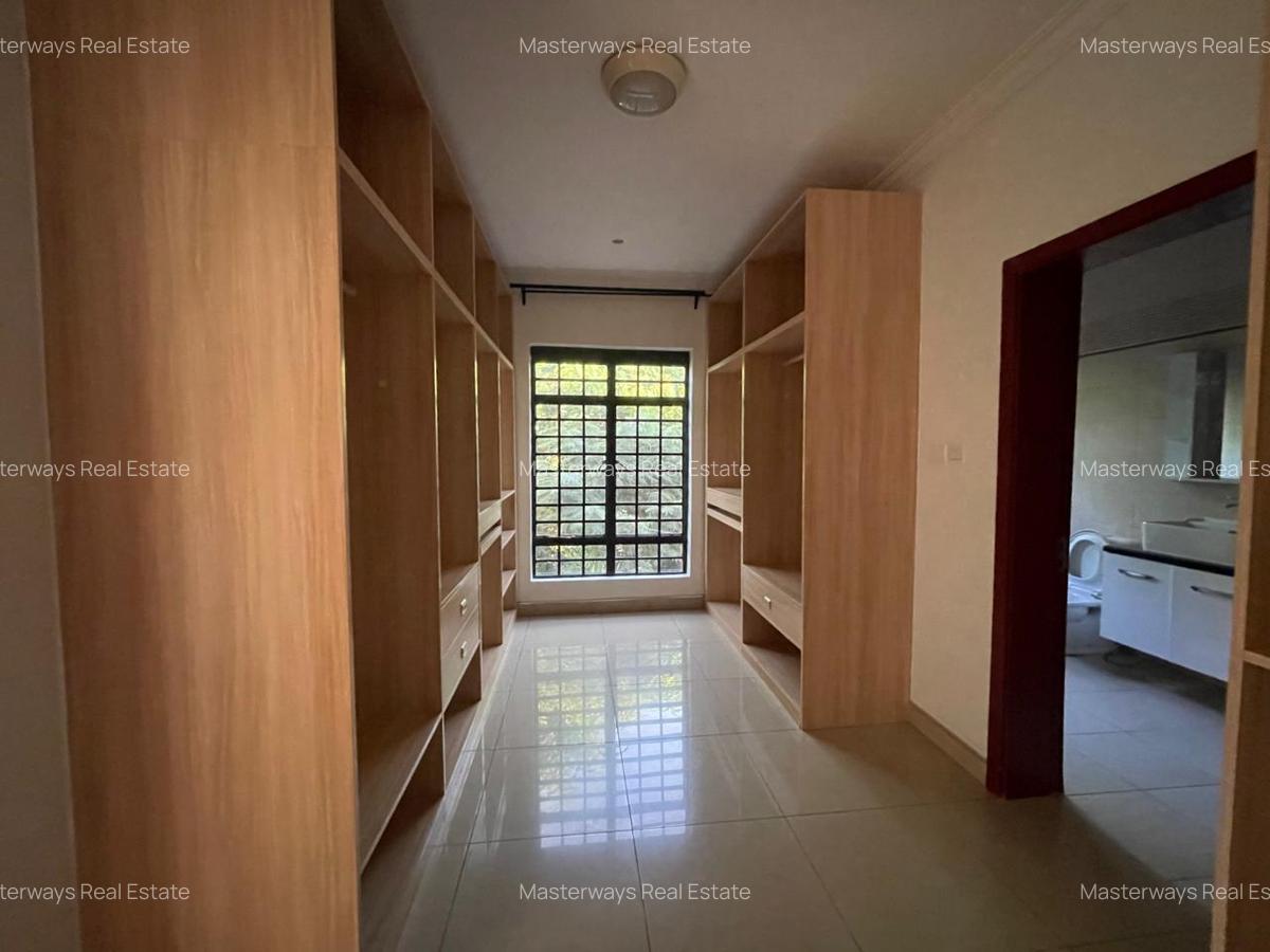 4 Bed Townhouse with En Suite in Kiambu Road - 10
