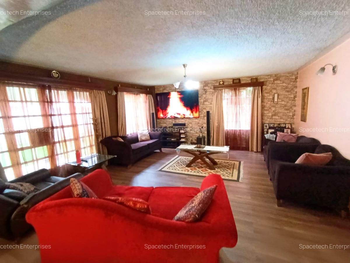 4 Bed Townhouse with En Suite in Lavington - 11