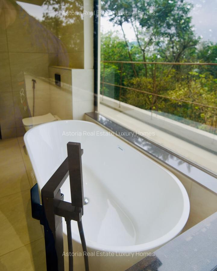 3 Bed Apartment with En Suite at 2026-397 3 Bed - 5