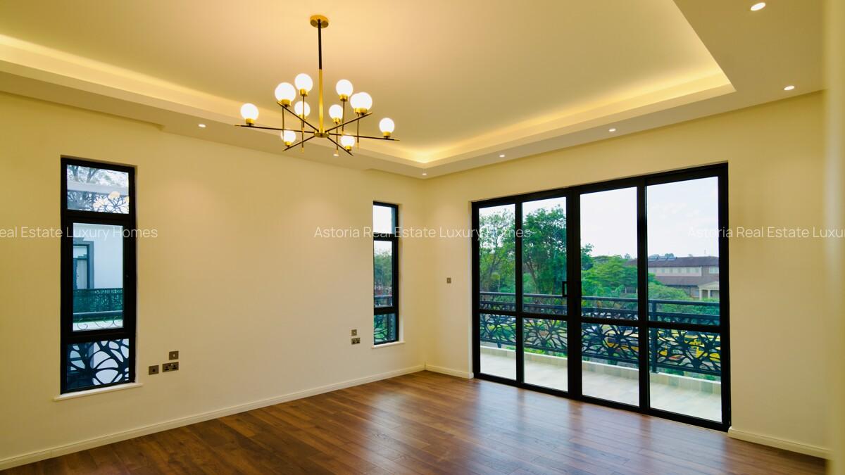 5 Bed Villa with En Suite at 2026-377 - 12
