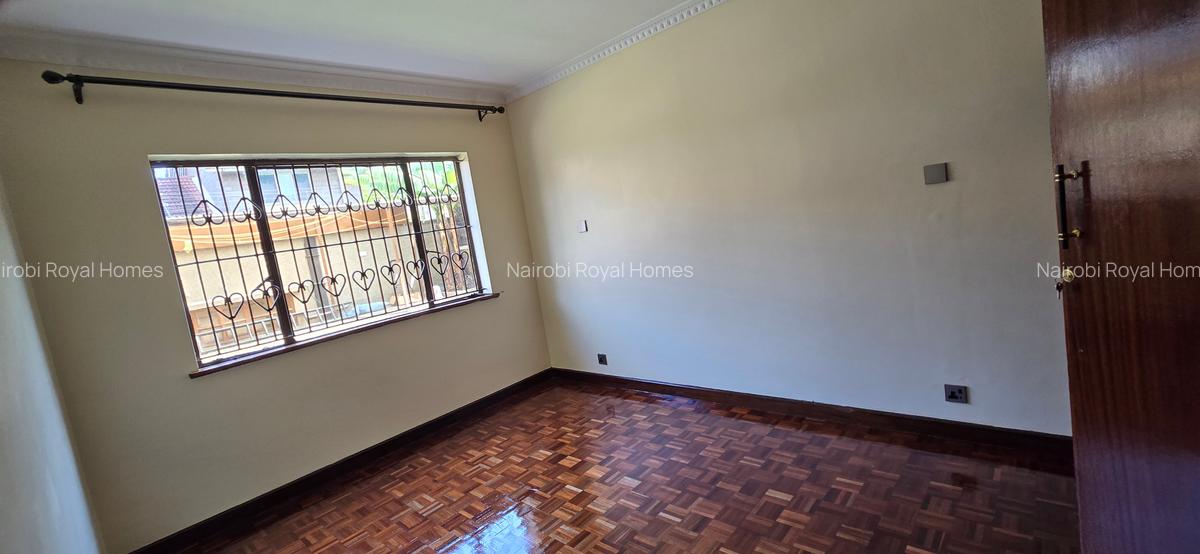 4 Bed Townhouse with En Suite at Riara Road 66 - 11