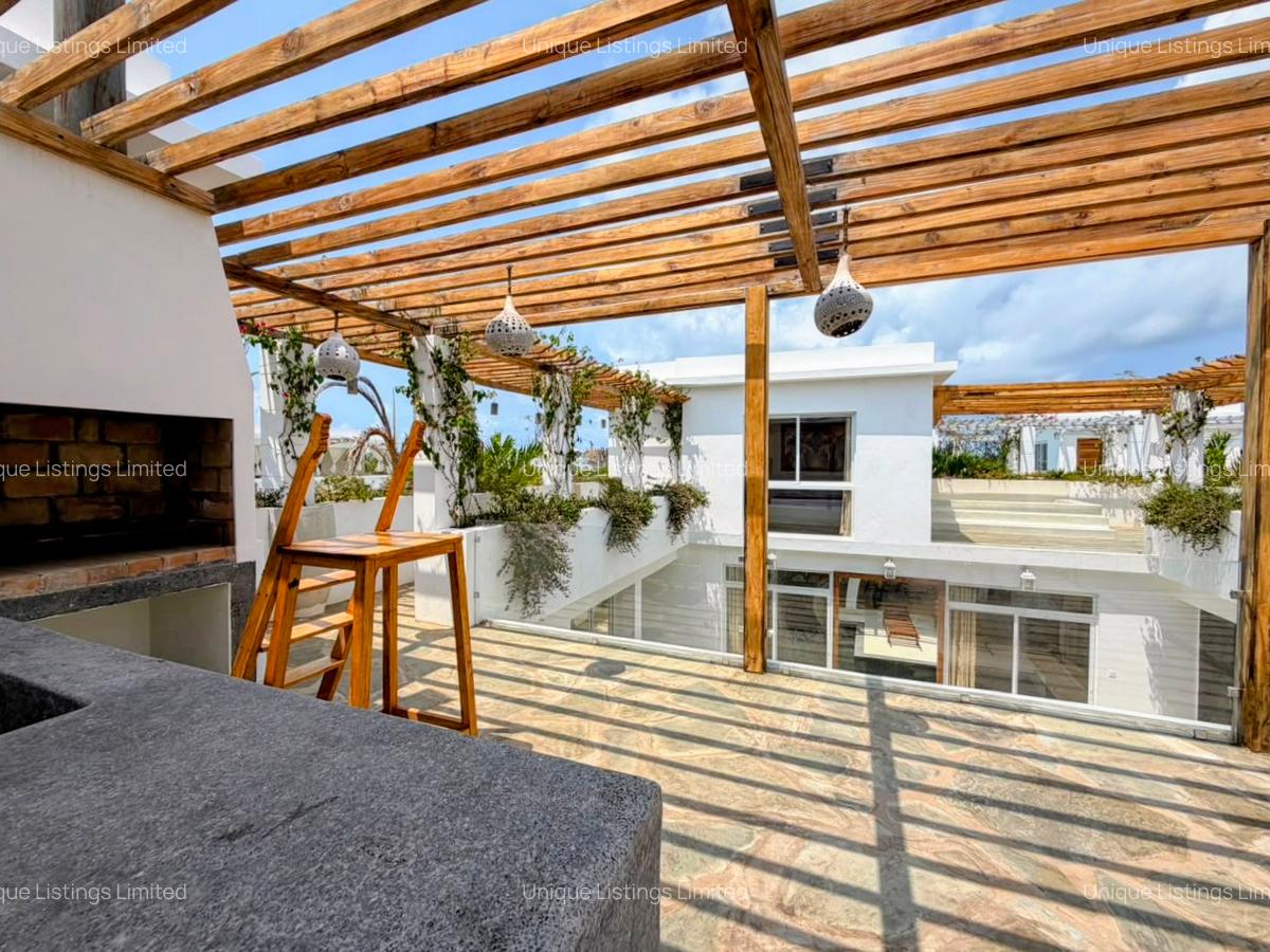 3 Bed Villa with En Suite in Watamu - 9