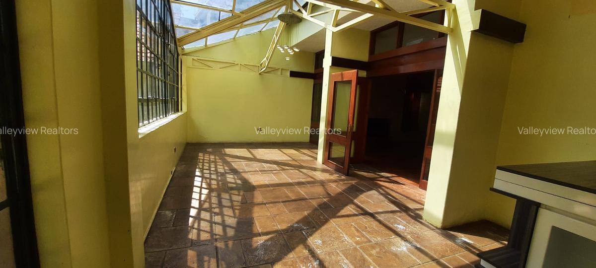 3 Bed House with En Suite at Lavington - 19