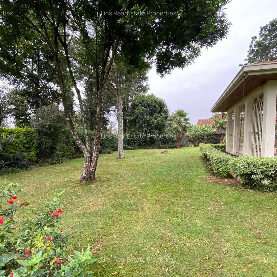 5 Bed House with En Suite in Runda - 3