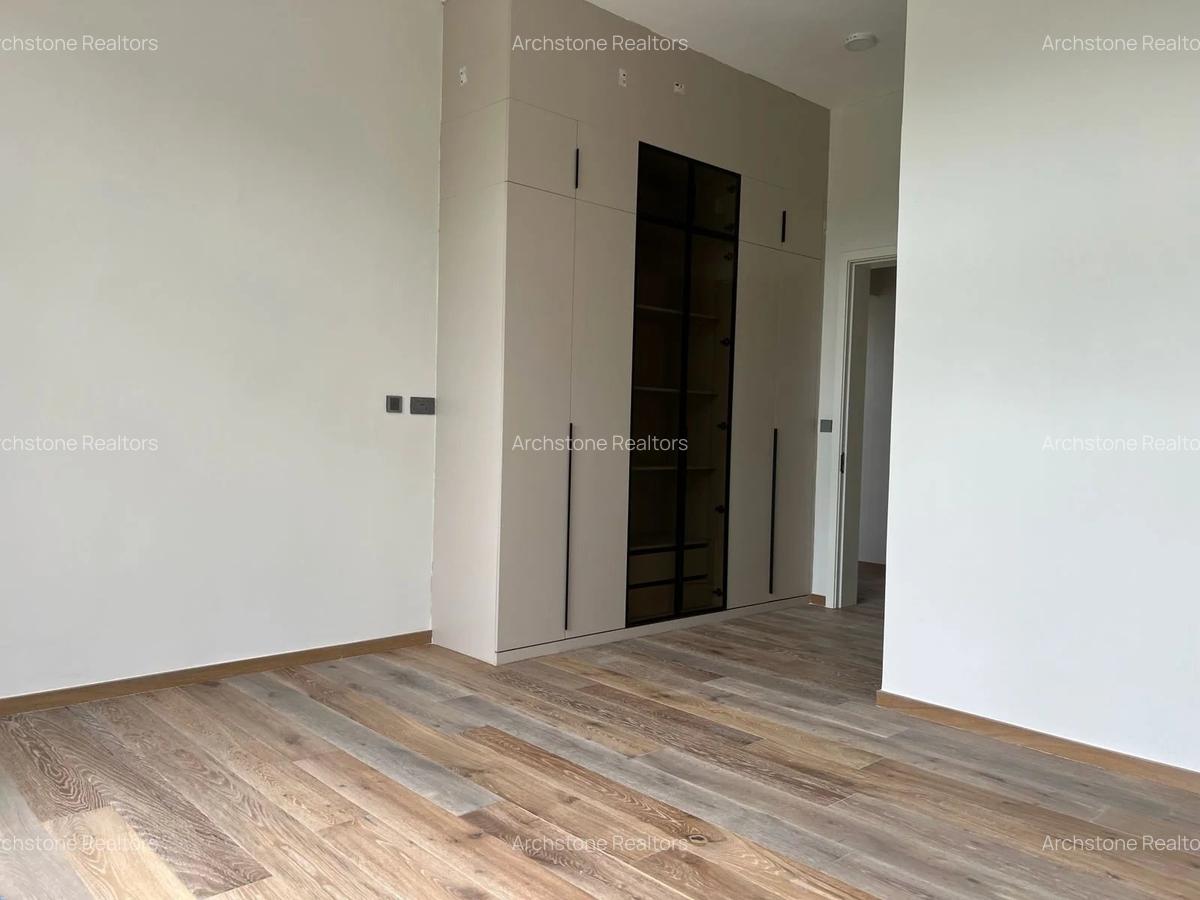 3 Bed Townhouse with En Suite in Runda - 5