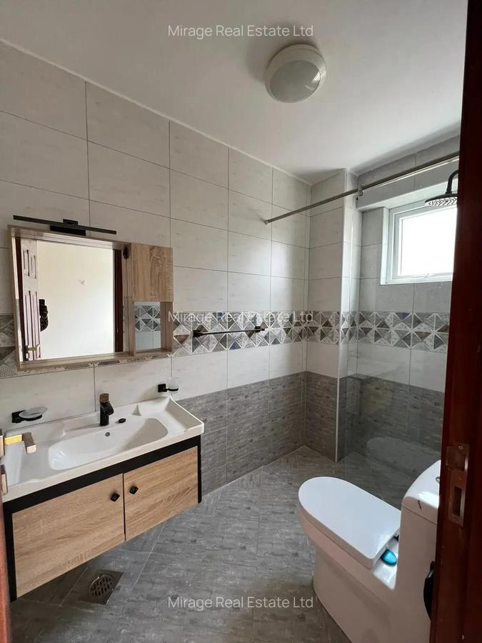 3 Bed Apartment with En Suite in General Mathenge - 12