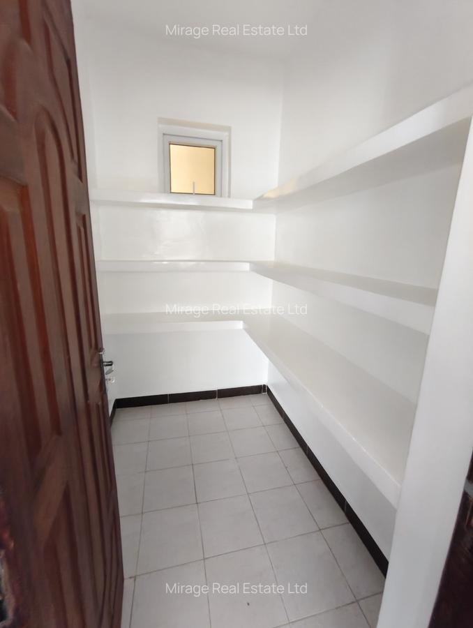 2 Bed Apartment with En Suite in Lavington - 13