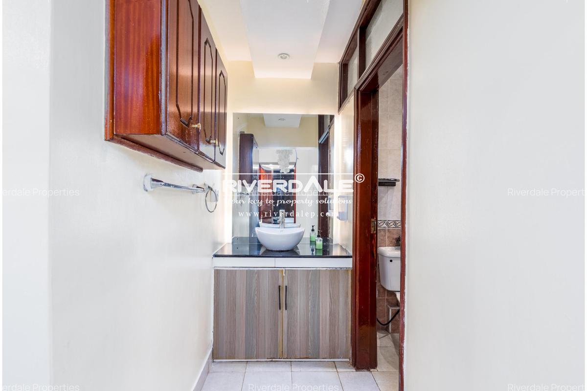 Furnished 3 Bed Apartment with En Suite in Parklands - 8