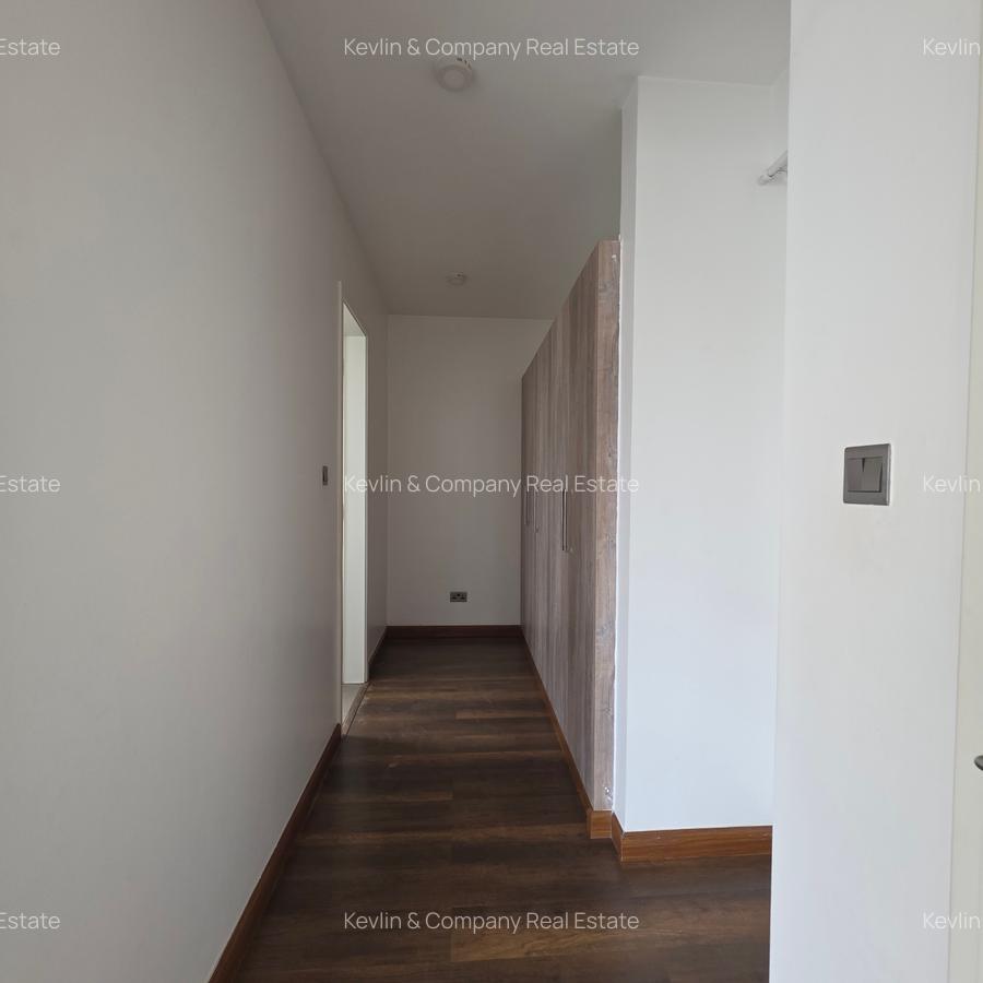4 Bed Townhouse with En Suite in Lavington - 16