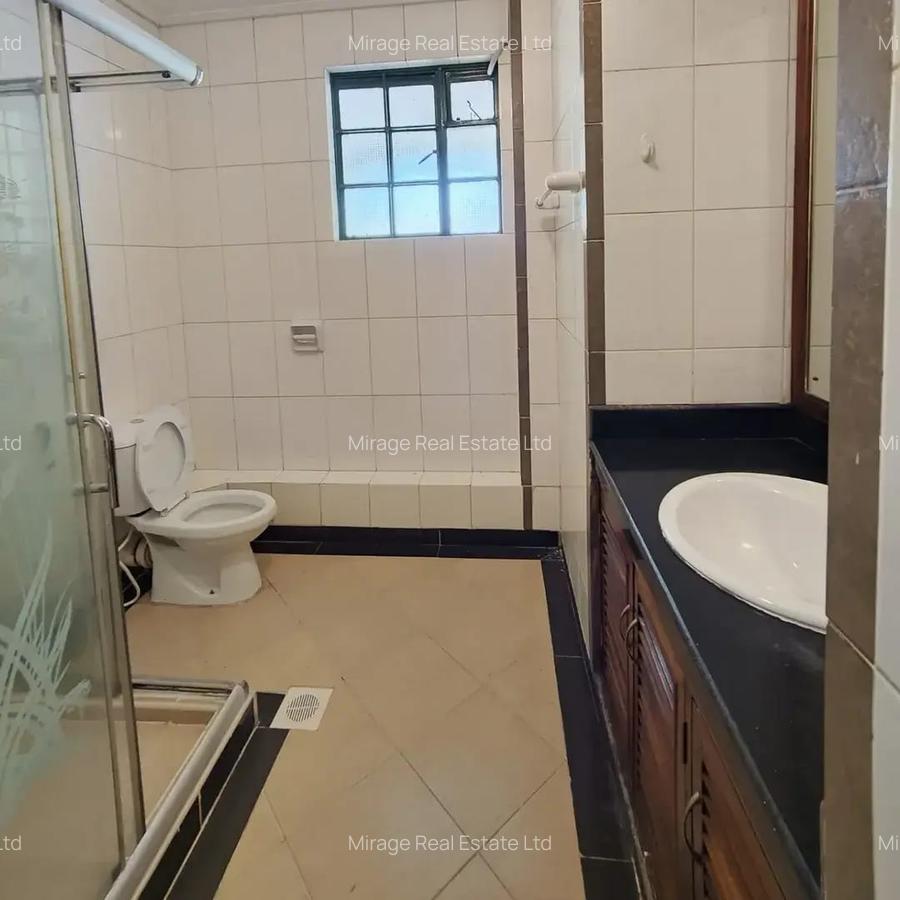 3 Bed Apartment with Swimming Pool in Kileleshwa - 15