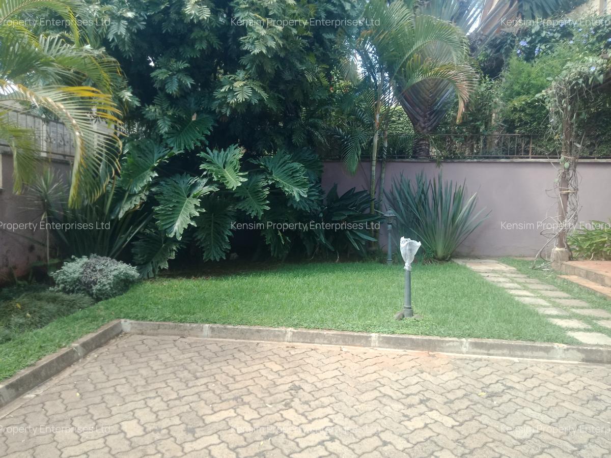 5 Bed Townhouse with En Suite in Lavington - 4