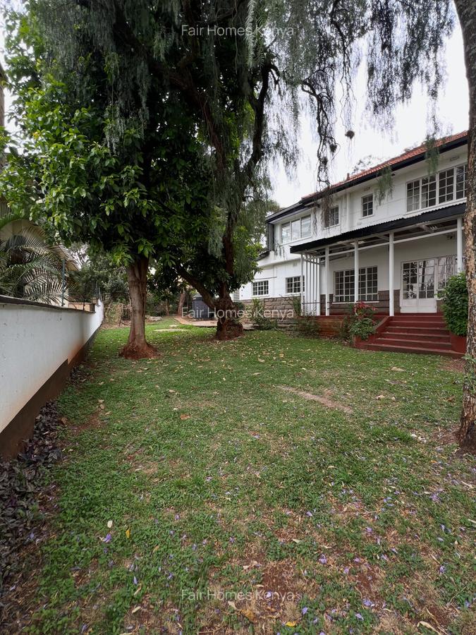 3 Bed House with En Suite at Lavington Green - 18
