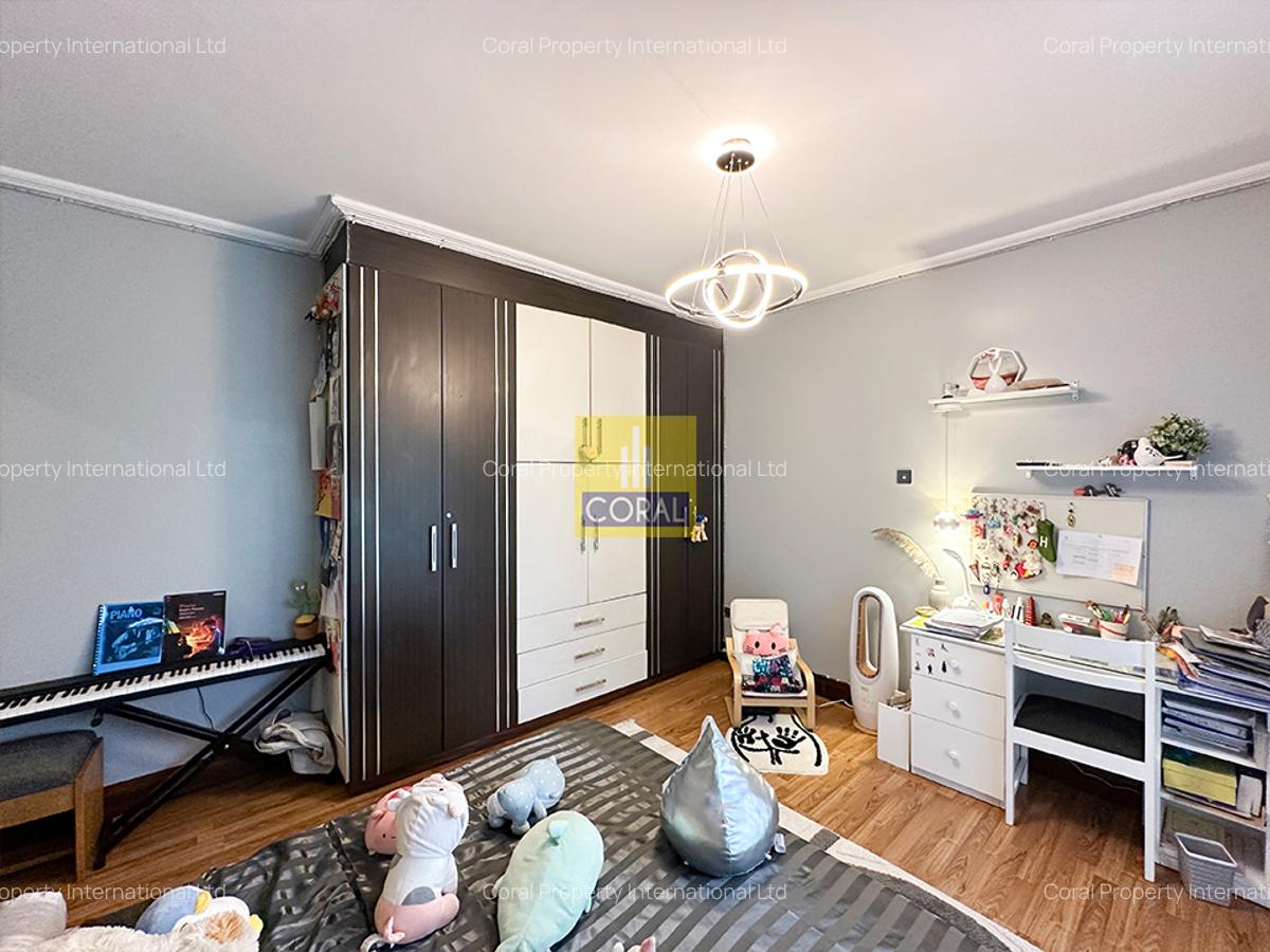 5 Bed Townhouse in Westlands Area - 12