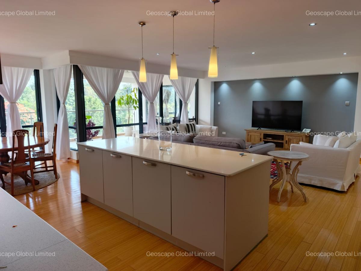 Serviced 3 Bed Apartment with En Suite in Brookside - 11