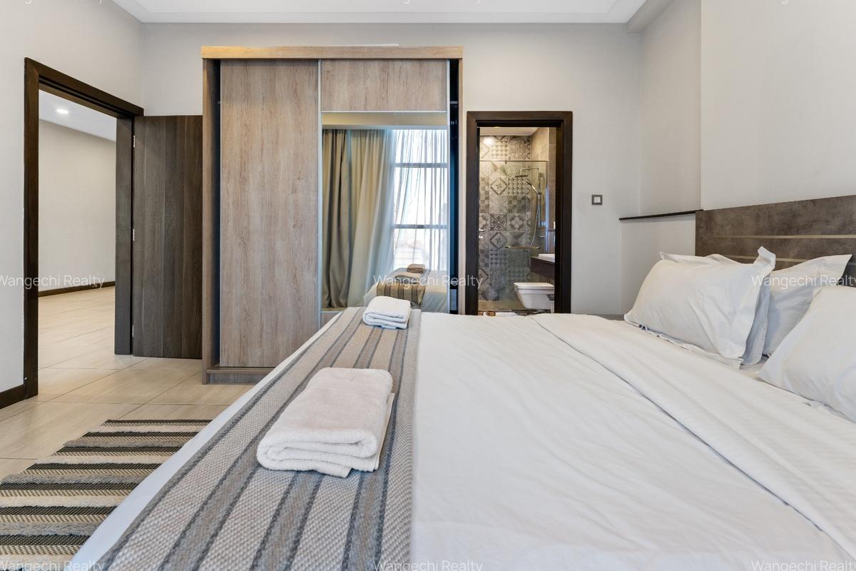 Serviced 1 Bed Apartment with En Suite in Westlands Area - 17