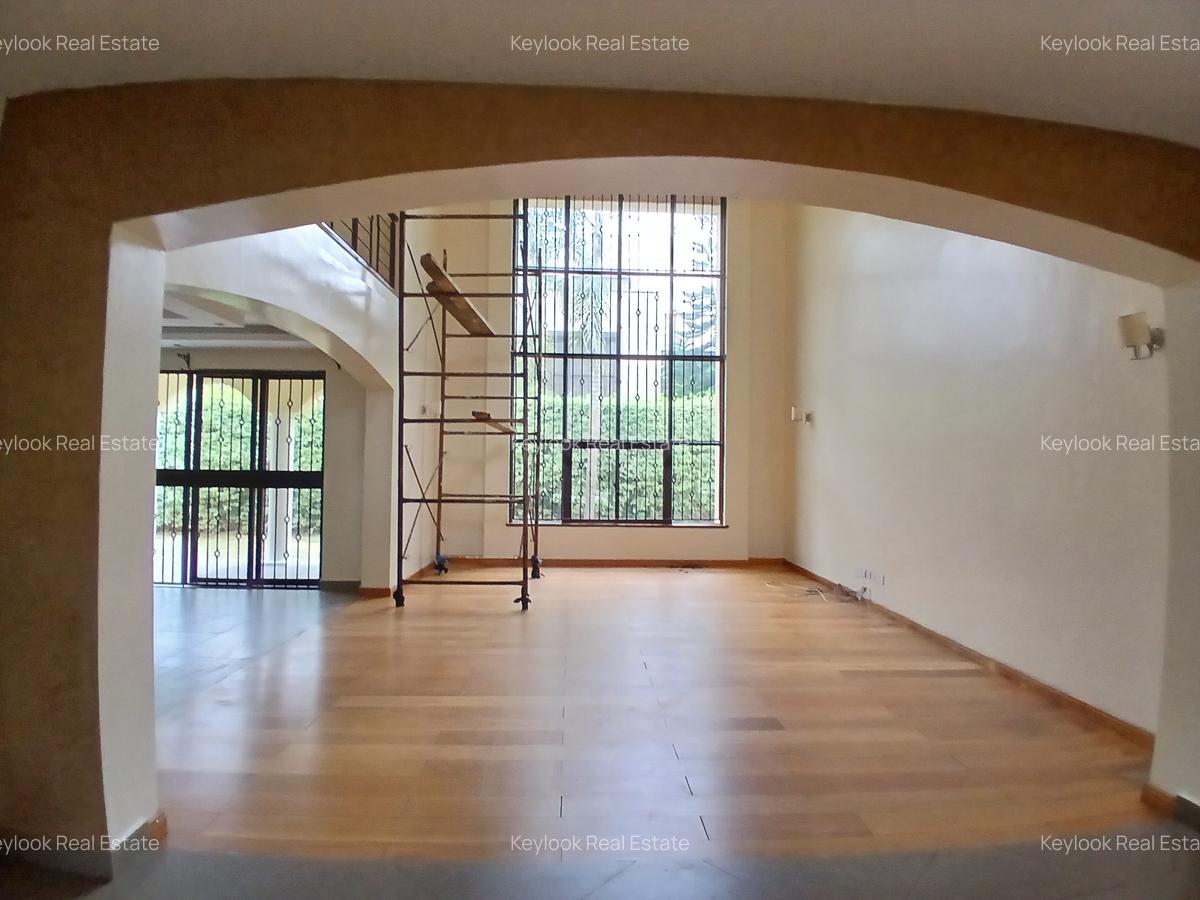 4 Bed Townhouse with En Suite at Lavington Green - 12
