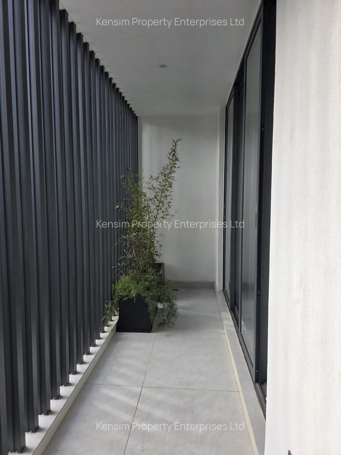 5 Bed Townhouse with En Suite in Lavington - 11