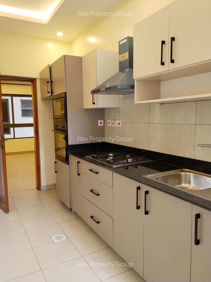 2 Bed Apartment with En Suite in Kilimani - 7