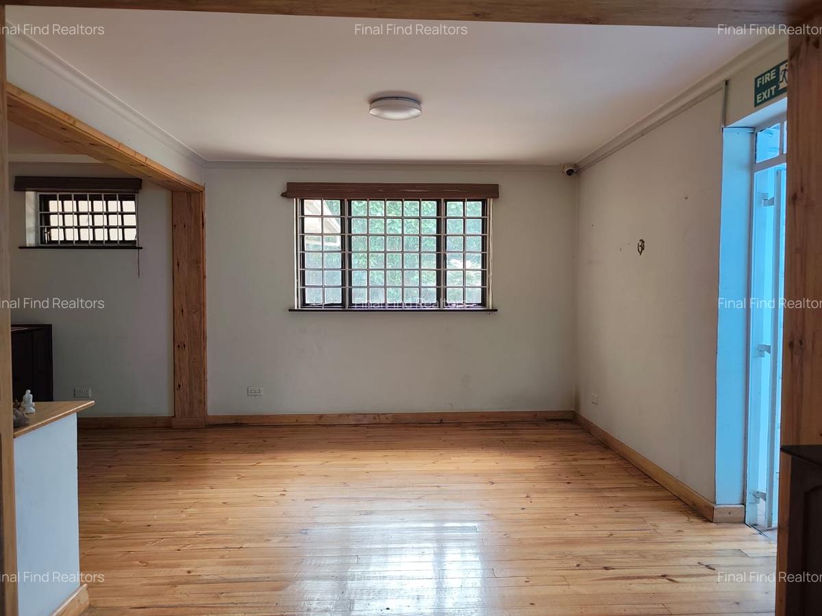 7 Bed House with En Suite in Runda - 13