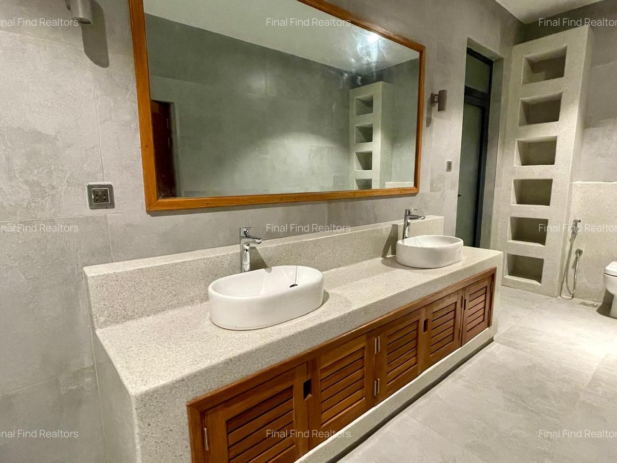 4 Bed House with En Suite in Vipingo - 11