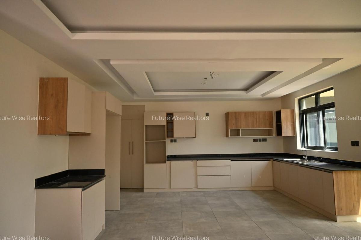 5 Bed Townhouse in Lavington - 6