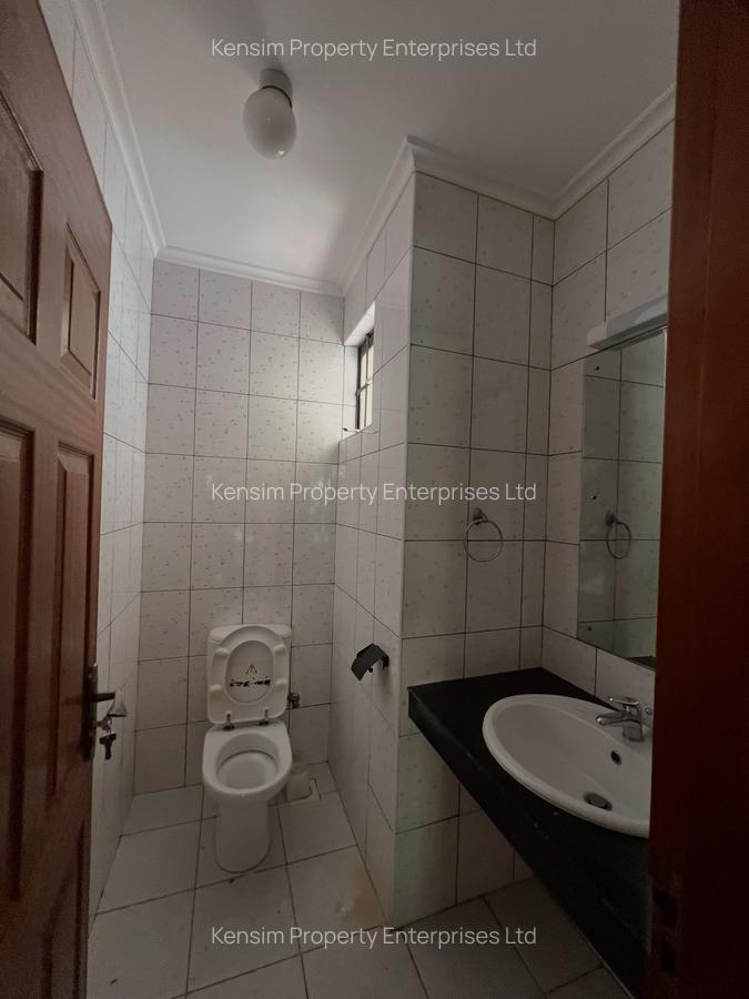4 Bed Townhouse with En Suite in Lavington - 7