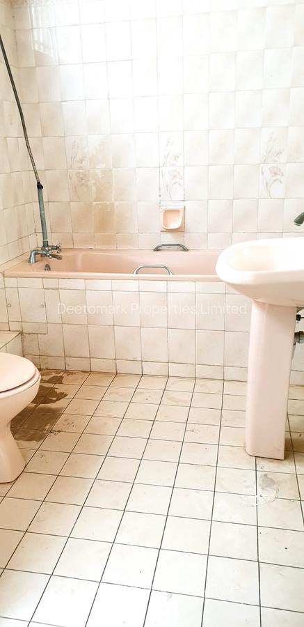 4 Bed Townhouse with En Suite at Kileleshwa - 15