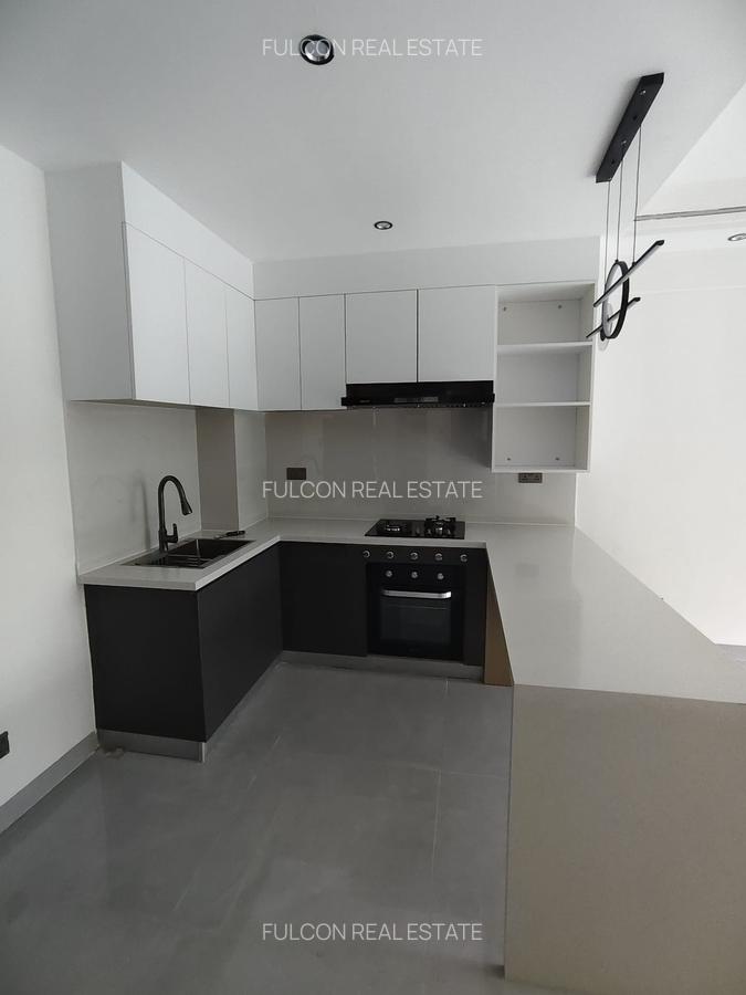 2 Bed Apartment with En Suite in Kilimani - 10