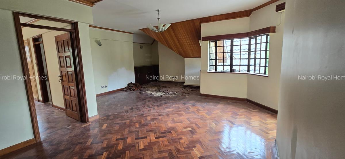 5 Bed House with En Suite at Kyuna Road - 16