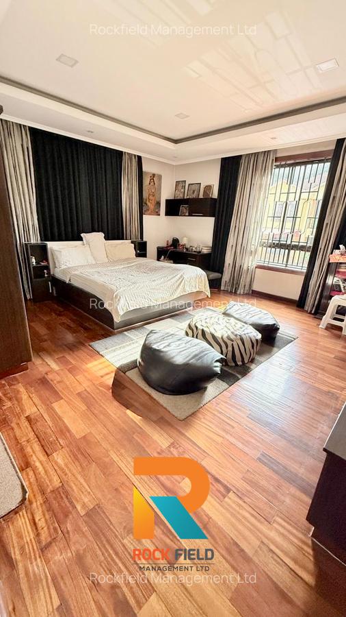 5 Bed Townhouse with En Suite at Peponi Road - 11