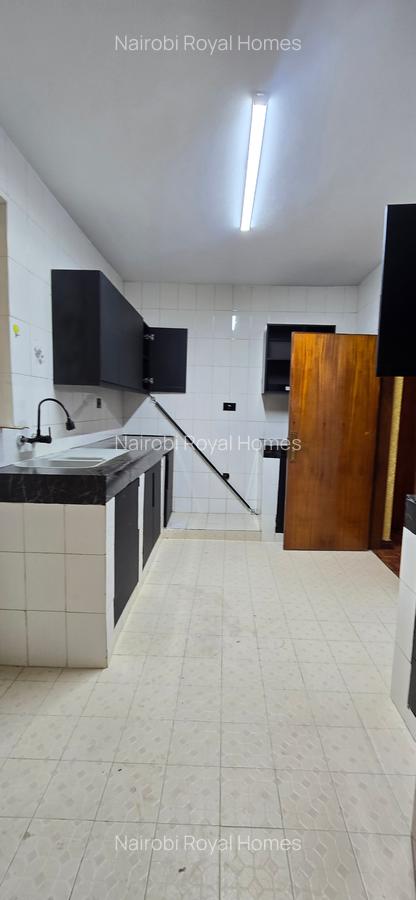 3 Bed Apartment with En Suite at Olendume Road - 11