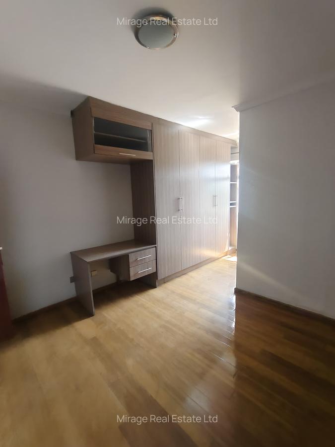 4 Bed Apartment with En Suite in Kilimani - 5