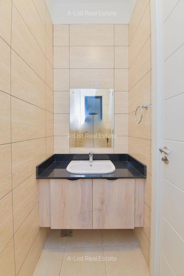 1 Bed Apartment with En Suite at Valley Arcade - 6