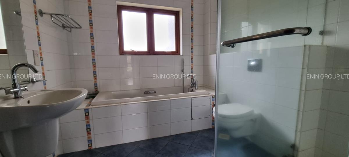 3 Bed Townhouse with En Suite at Kitisuru Rd - 11