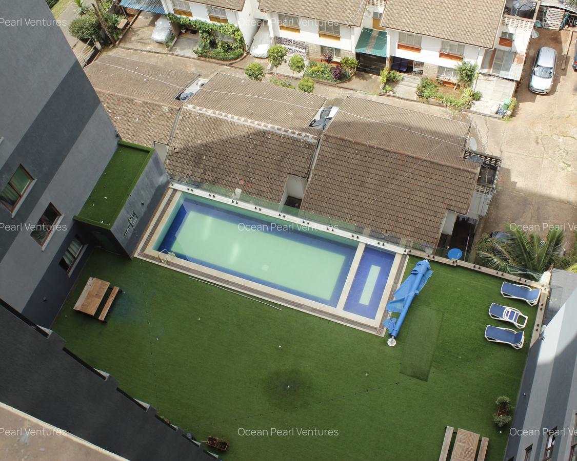 2 Bed Apartment with En Suite at Lantana - 9