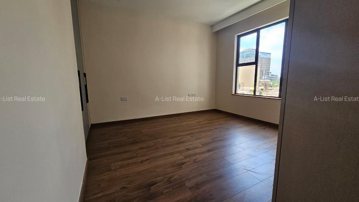 3 Bed Apartment with En Suite at Westlands Road - 15