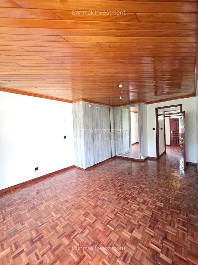 4 Bed Townhouse with En Suite at Lavington Green - 11