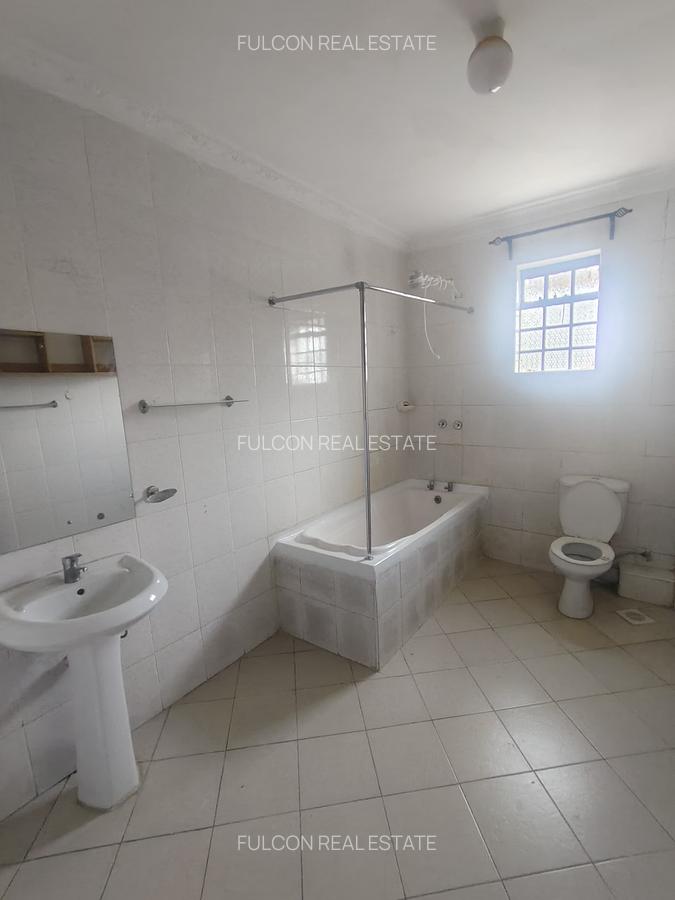3 Bed Apartment with En Suite in Kileleshwa - 13