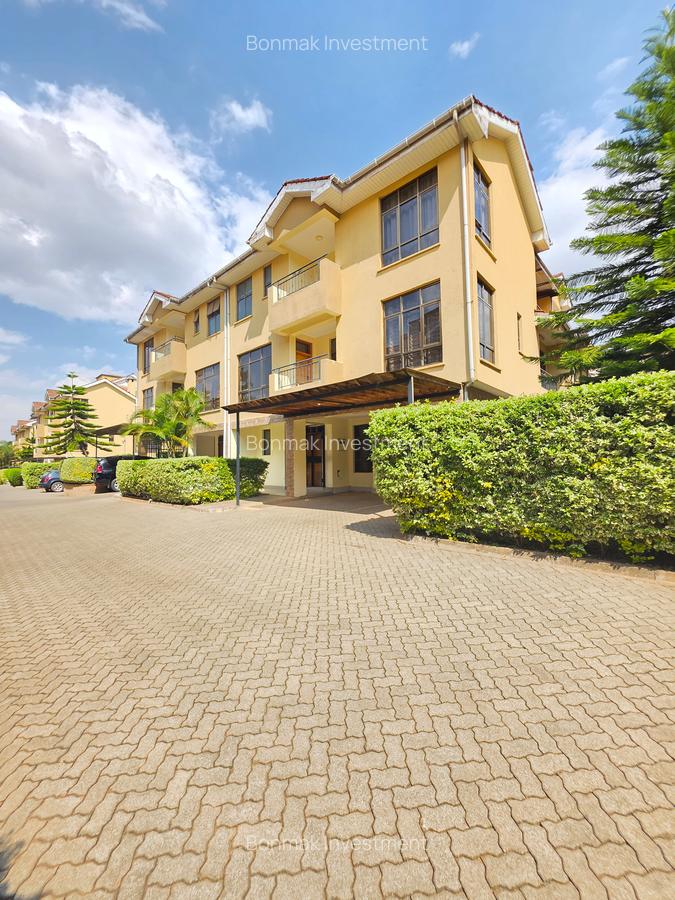 5 Bed Townhouse with En Suite at Lavington Green - 2