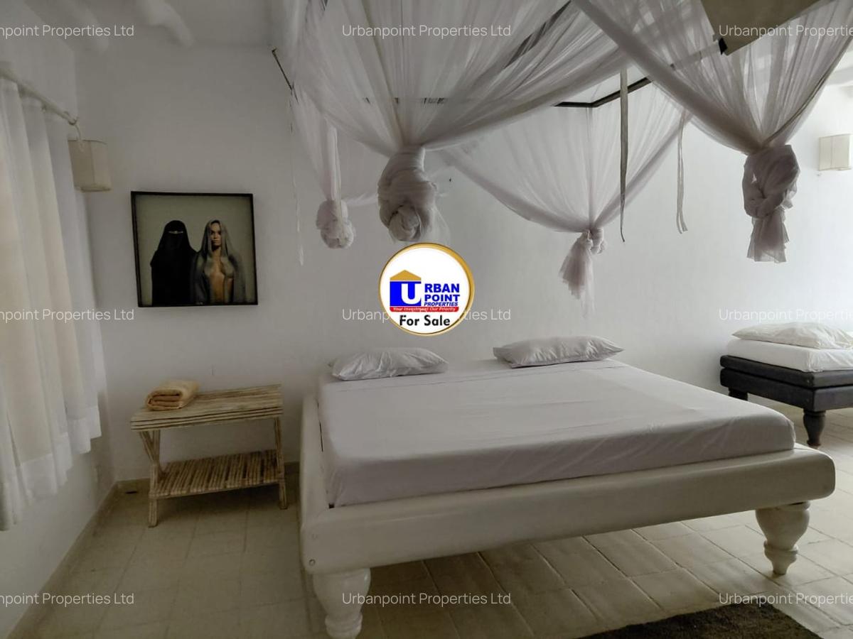 5 Bed Townhouse with En Suite in Malindi - 7