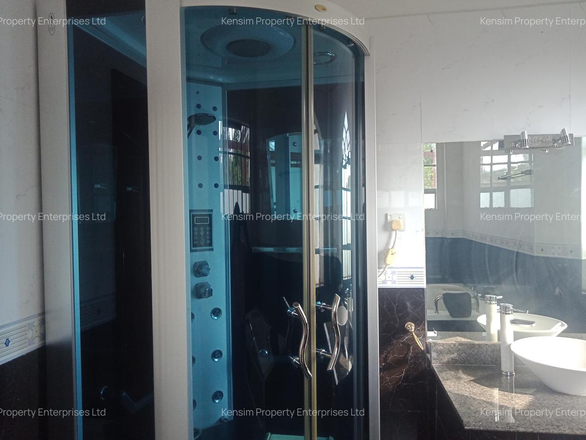 6 Bed House with En Suite in Nyari - 15
