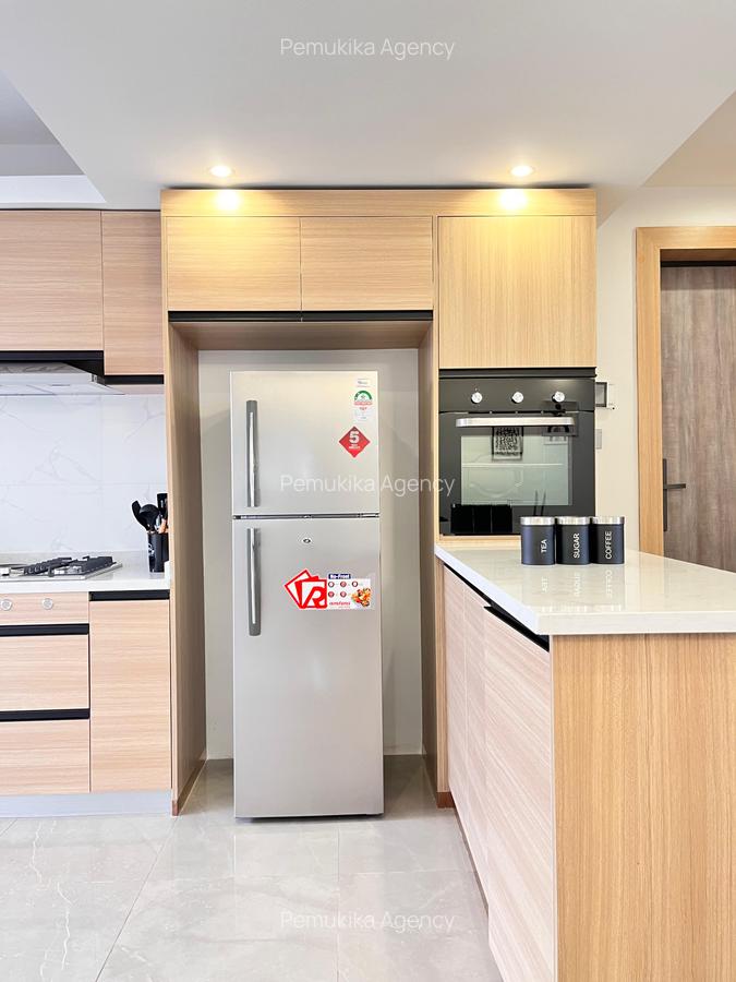 Serviced 3 Bed Apartment with En Suite in Riverside - 2