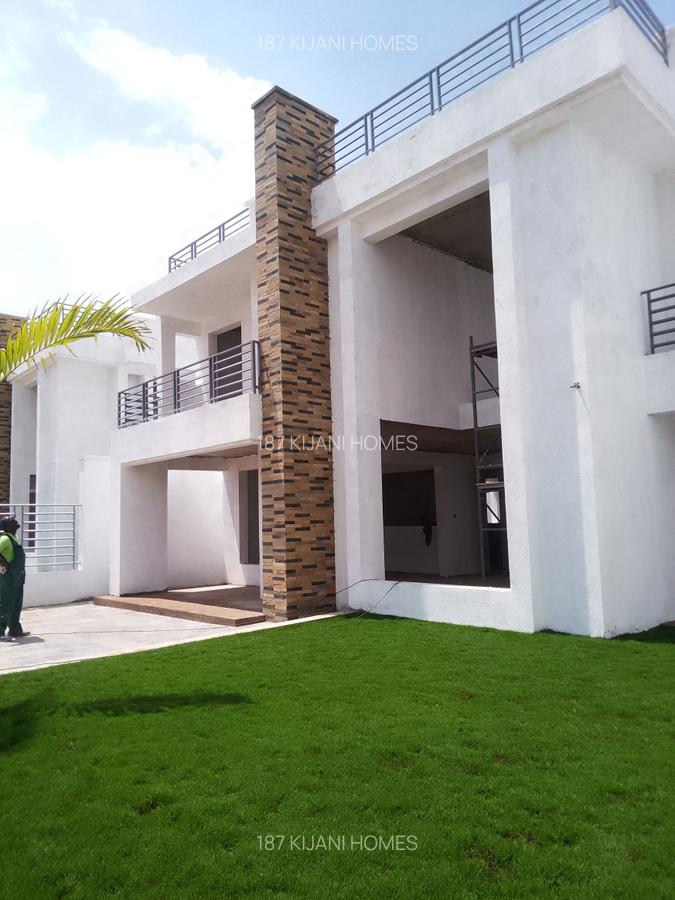 4 Bed Villa with En Suite at Muhuri Rd - 8