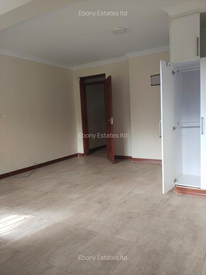 4 Bed Townhouse with En Suite in Lavington - 7