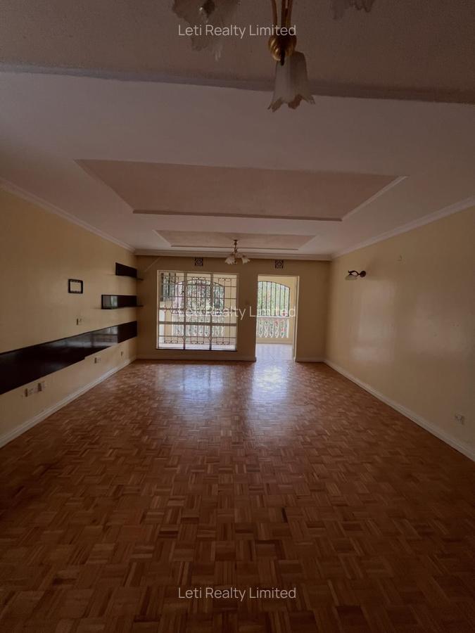 4 Bed Townhouse with En Suite in Lavington - 4