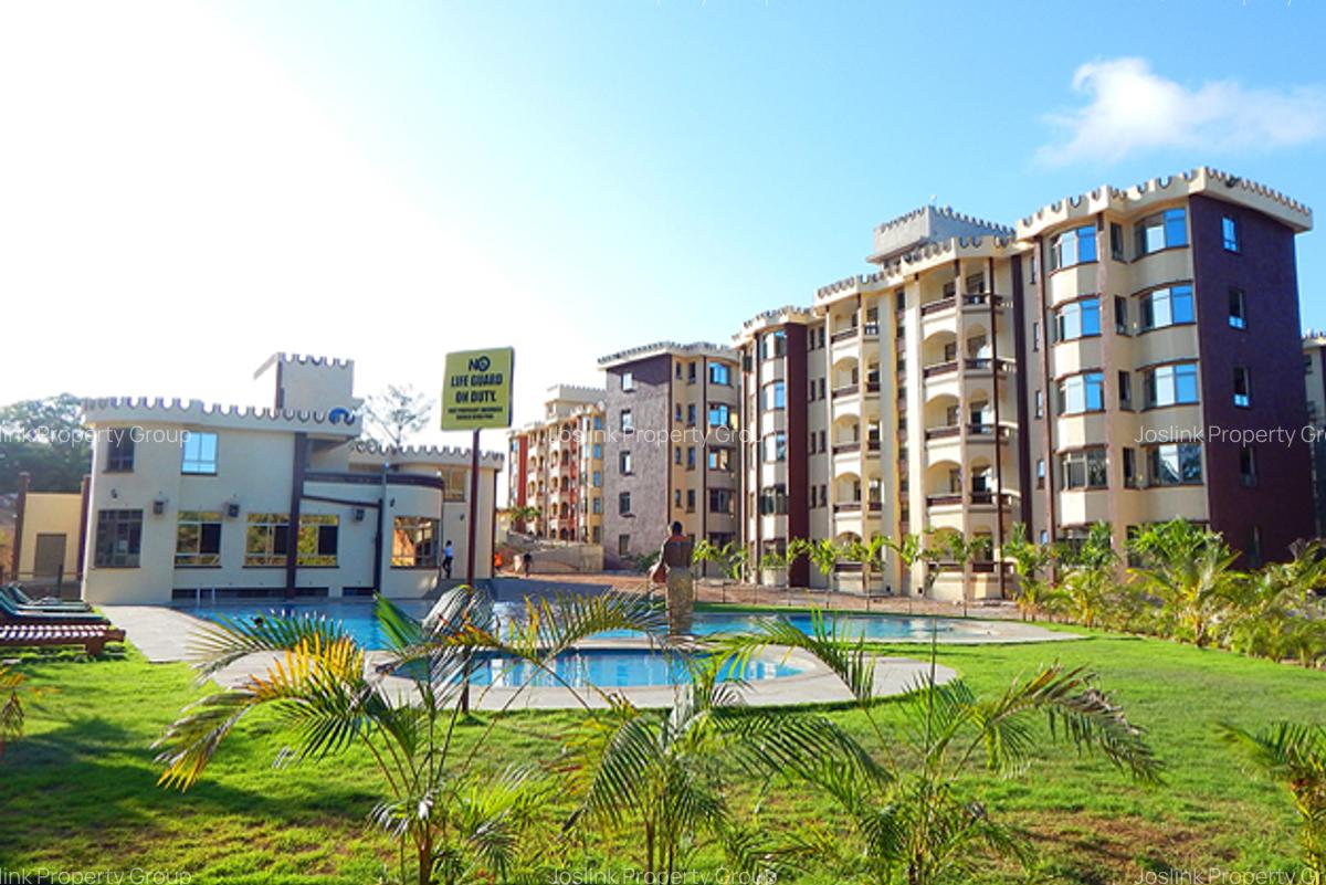 1 Bed Apartment with En Suite in Nyali Area - 2